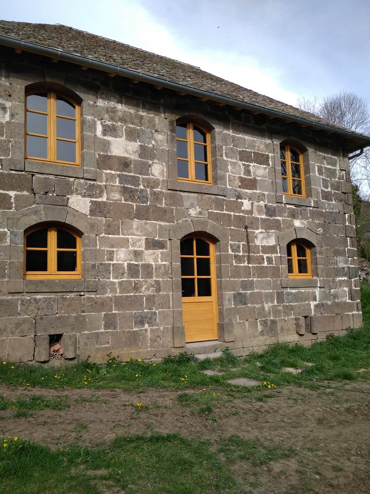 Fabrication volets pour maison à pleaux